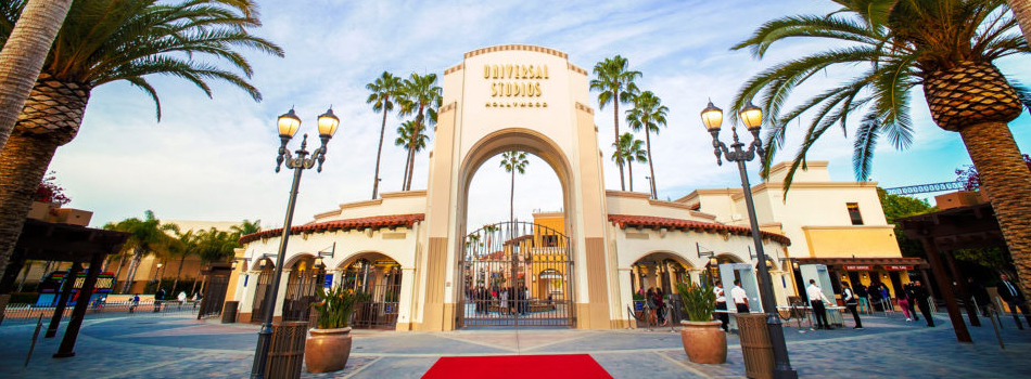 Universal Studios Hollywood Entrance